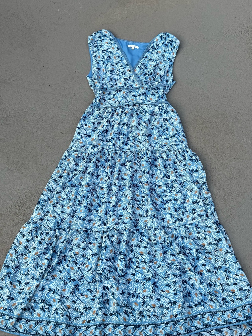 Max Studio Blue Floral Boho Maxi Dress Size S Smocked Waist Sleeveless V Neck